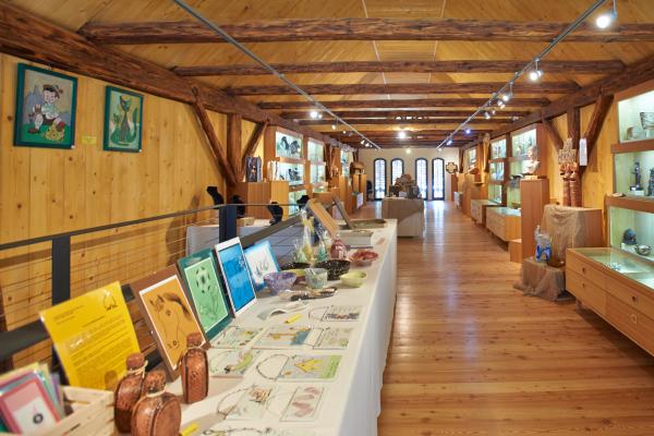 Razstavno prodajna galerija domače in umetnostne obrti